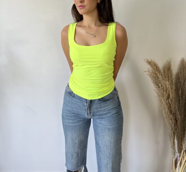 Basic Squared Top Yellow