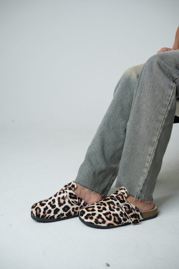 Clogs - Image 3