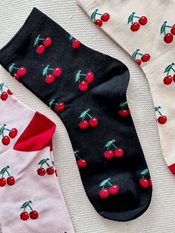 Cherries socks 🍒