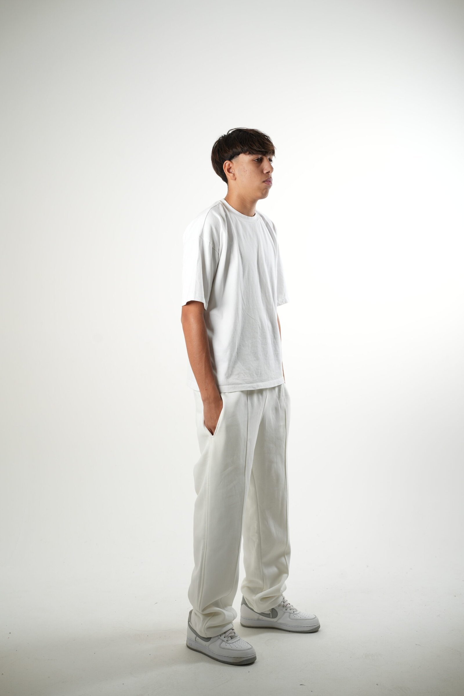 Sweatpants - Image 15