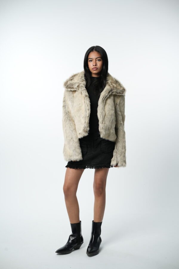 faux fur jacket - Image 17