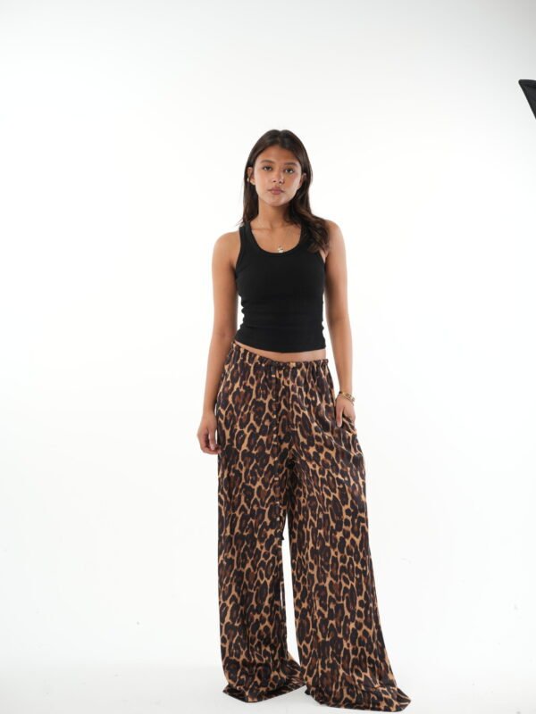 leopard extra wide leg