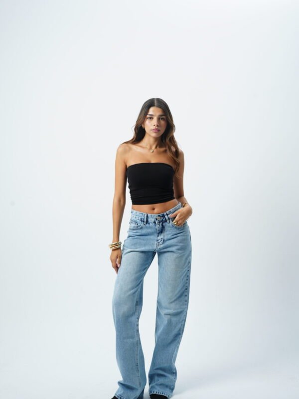 Mid rise straight leg