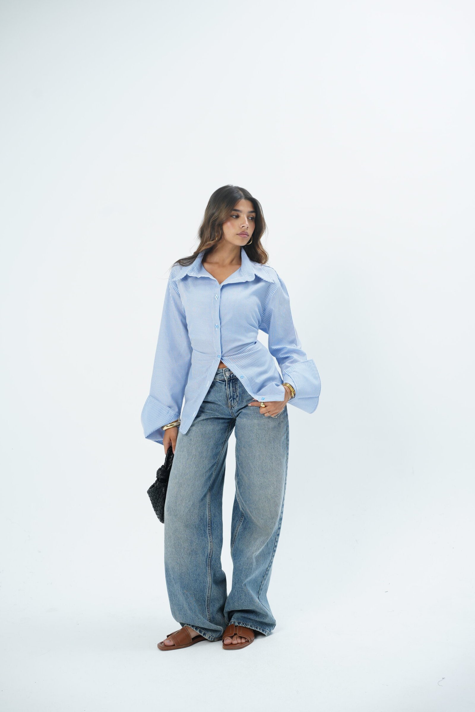 Snatching chemise - Image 6