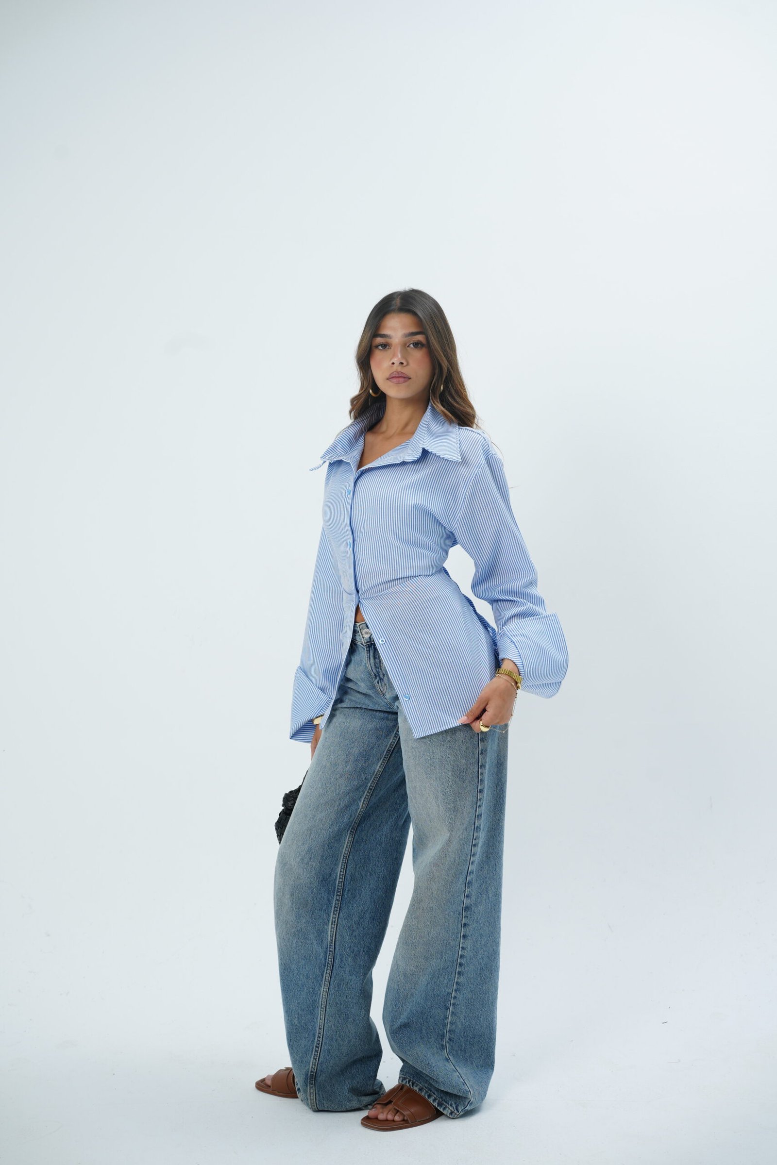 Snatching chemise - Image 4