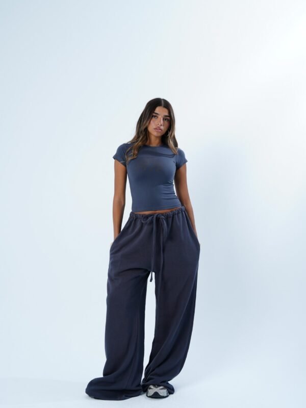 Thin Waist Sweats,