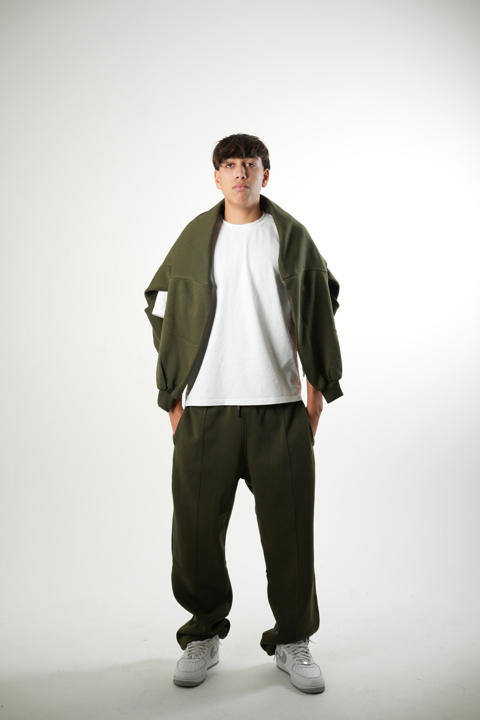 Zipper sweatshirt - Image 10