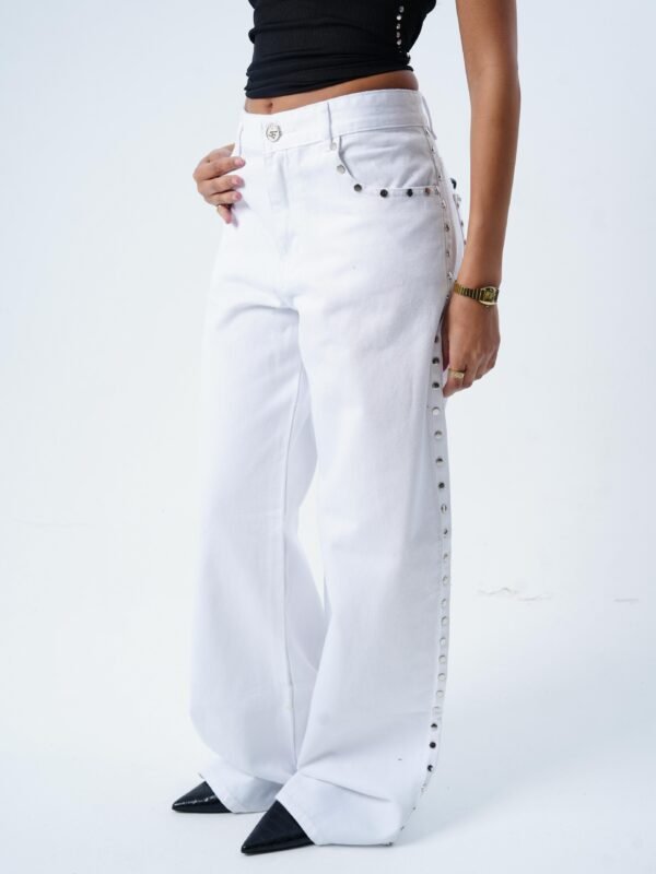 WHITE STUDDED DENIM