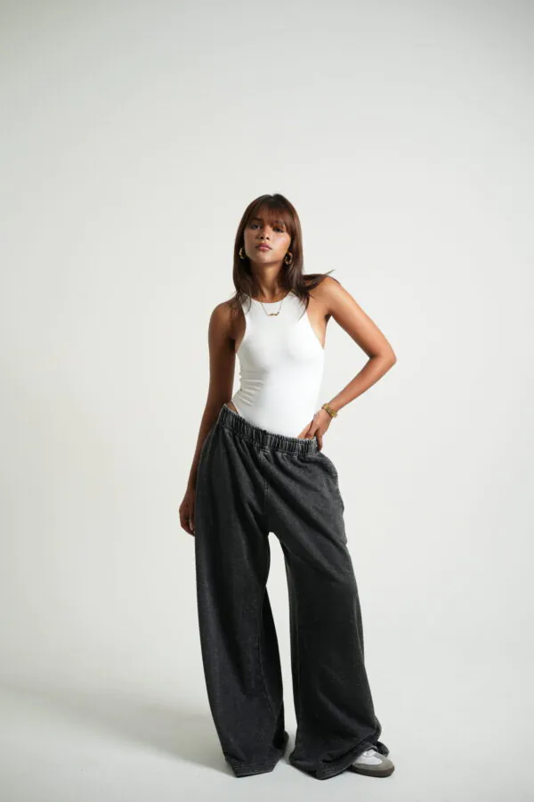 Sparkle washed Sweats - Image 5